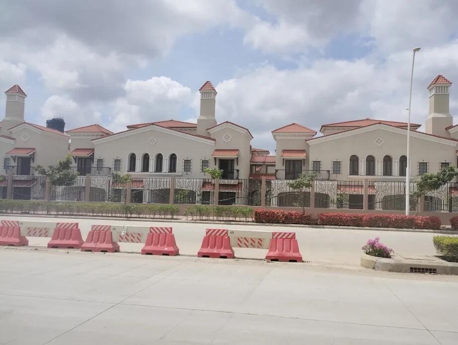 8squnpt_1748846068_602705225_optOrig