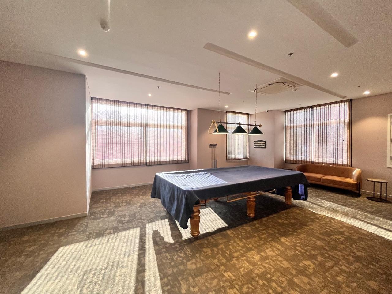 nlqxbmw_1740996582_574236185_optOrig